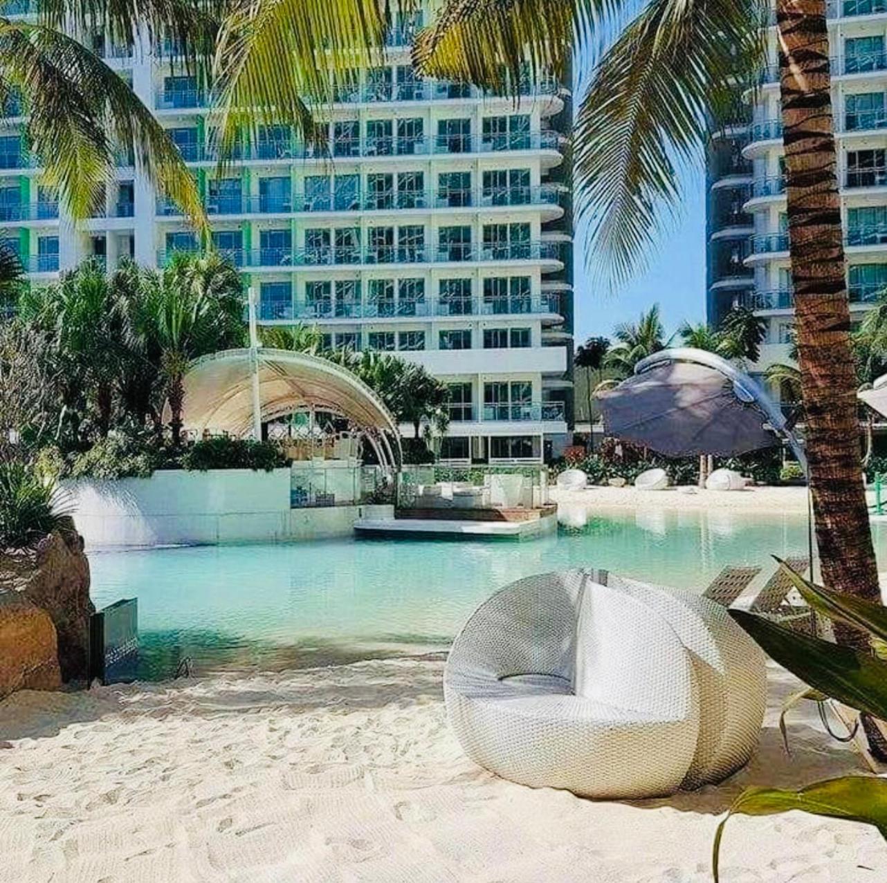 The Bahamas & Maldives Suites At Azure Residences Paranaque 15 Mins Manila Airport T3 エクステリア 写真