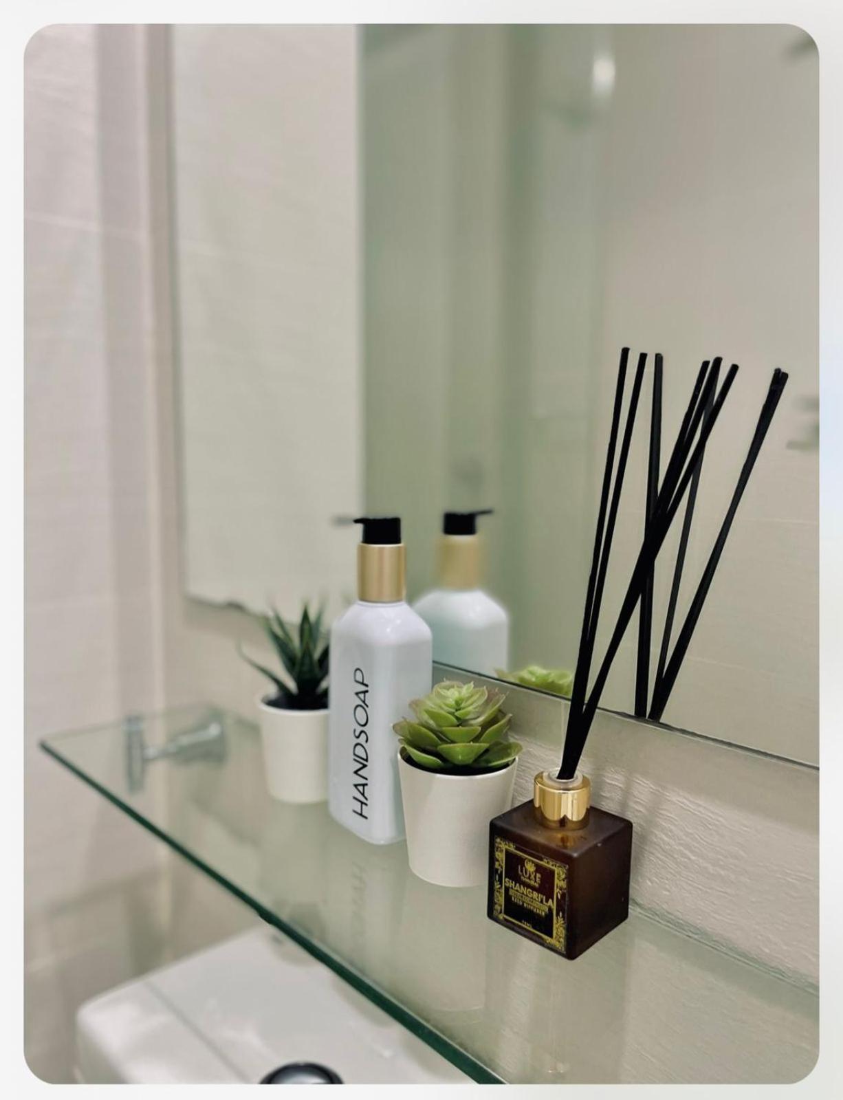 The Bahamas & Maldives Suites At Azure Residences Paranaque 15 Mins Manila Airport T3 エクステリア 写真