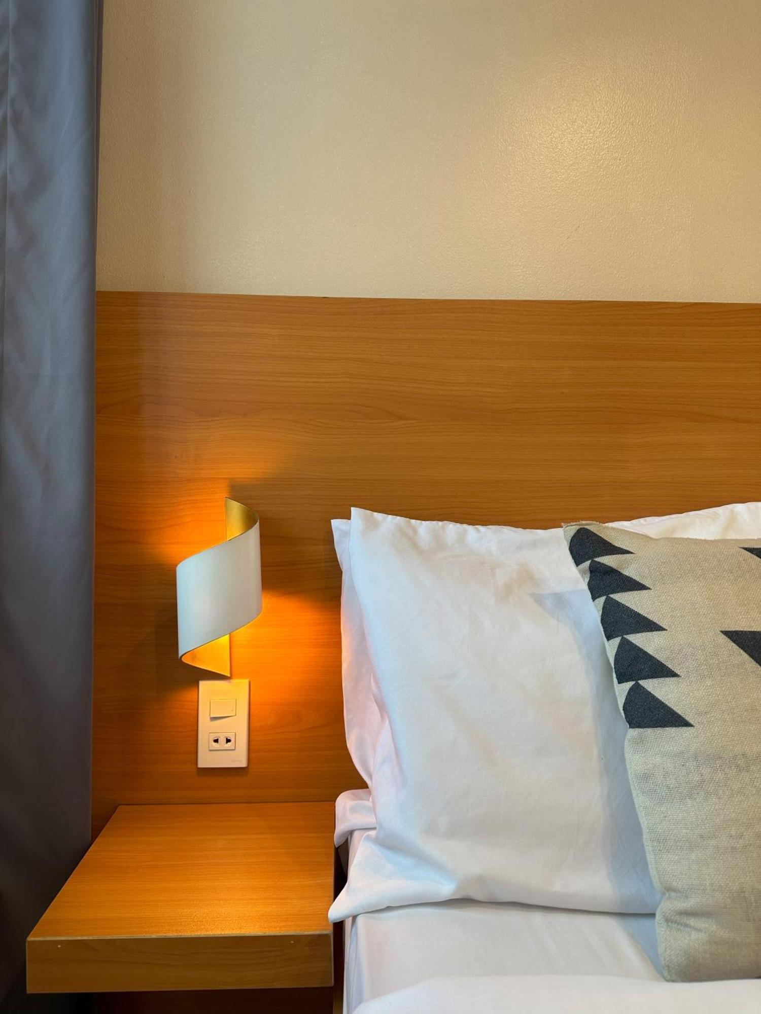 The Bahamas & Maldives Suites At Azure Residences Paranaque 15 Mins Manila Airport T3 エクステリア 写真